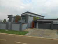 Front View of property in Silver Lakes Golf Estate