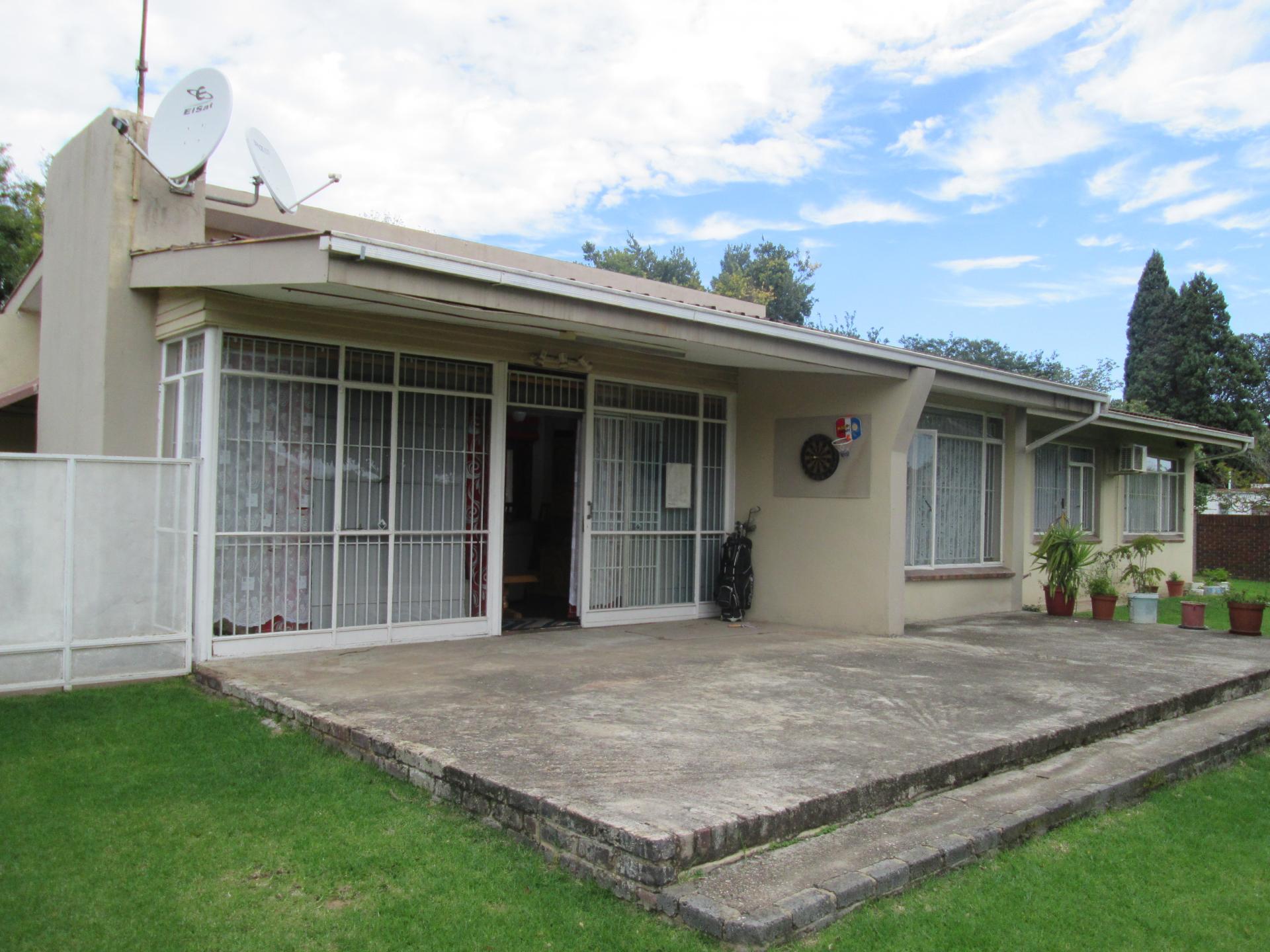 Front View of property in Springs