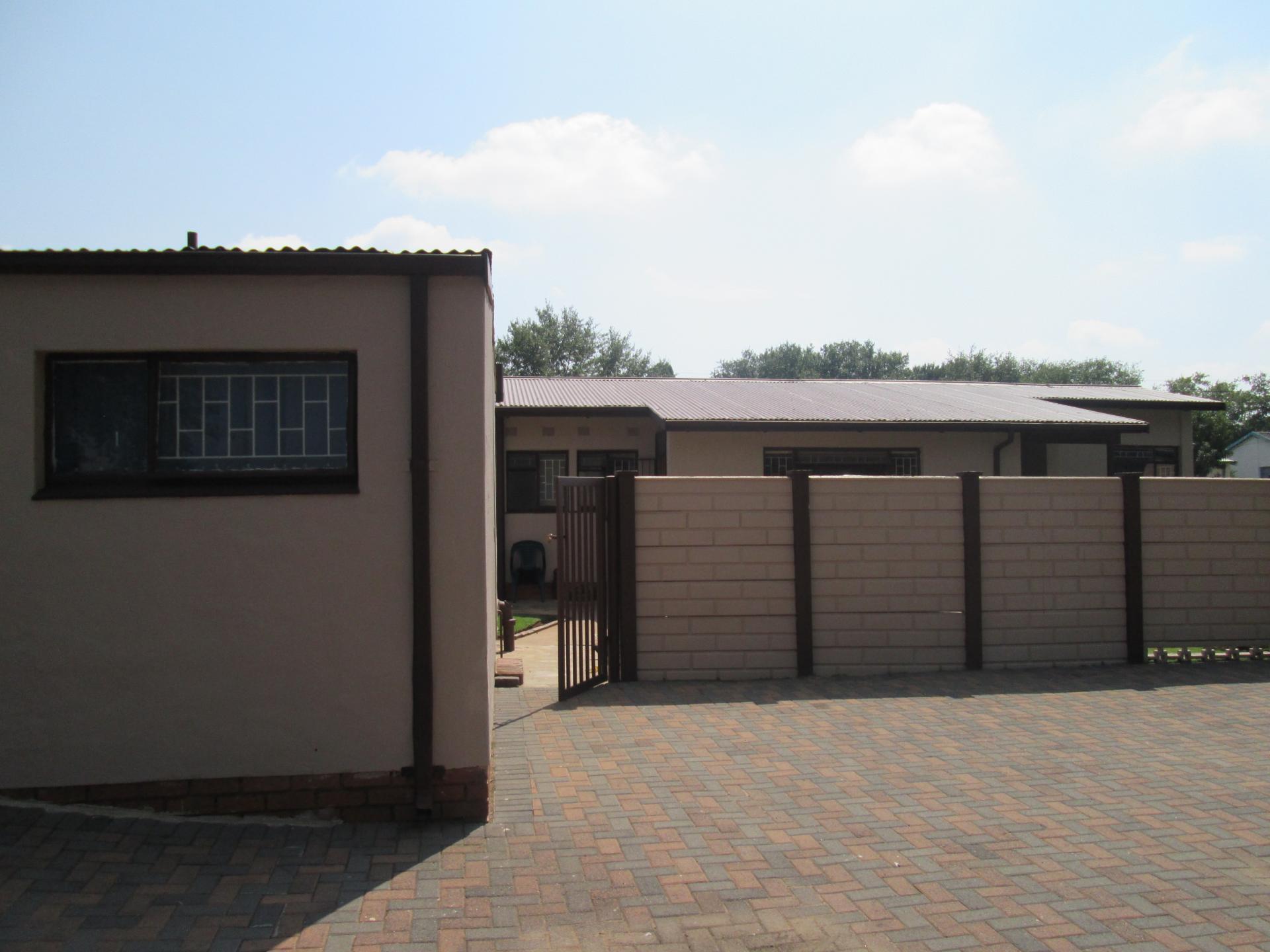 Front View of property in Sasolburg