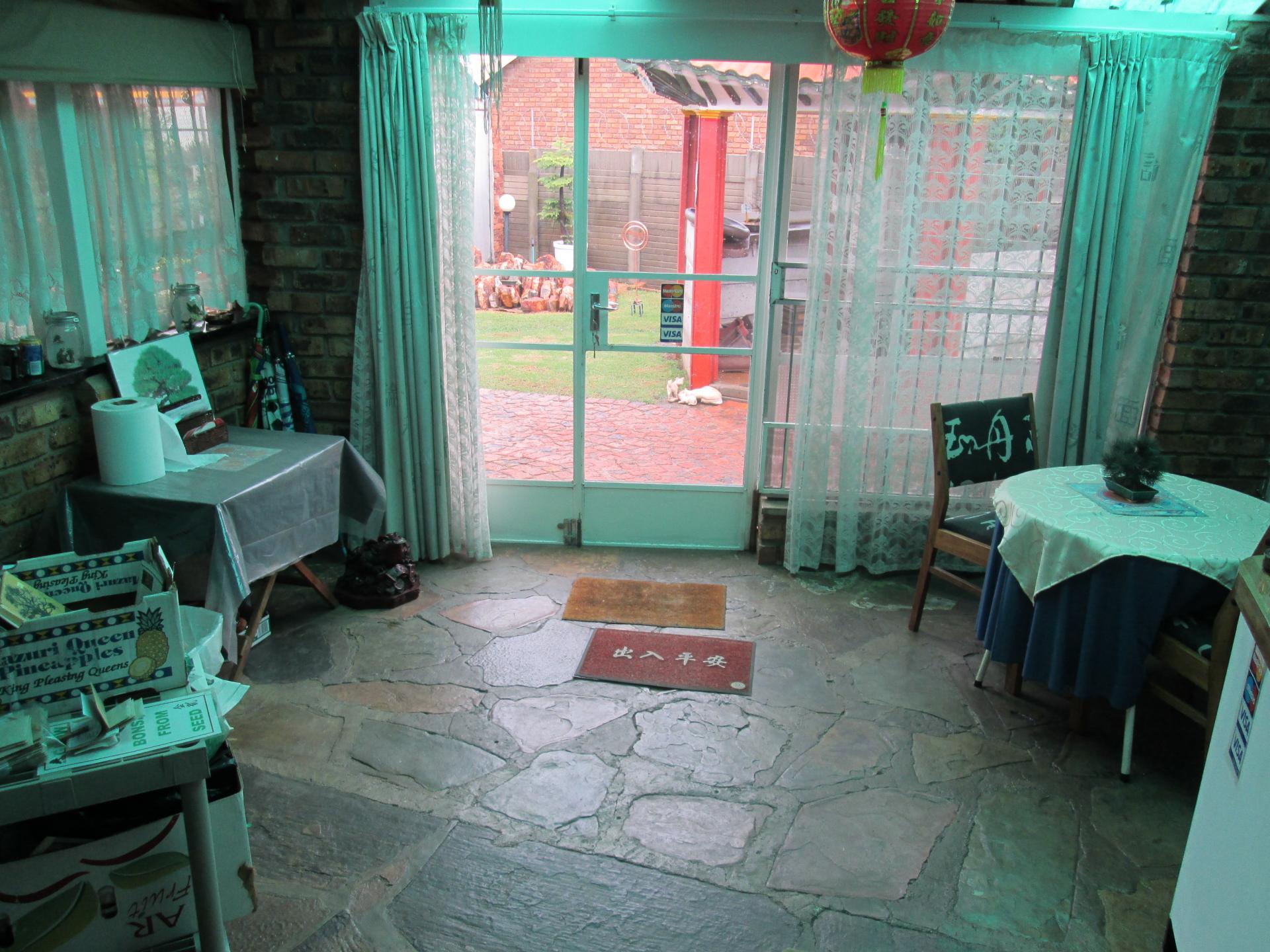 Entertainment - 51 square meters of property in Nigel