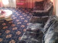 Lounges - 23 square meters of property in Lenasia
