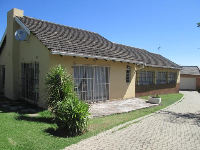 4 Bedroom House for Sale For Sale in Kempton Park - Private Sale - MR108581
