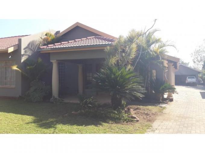 4 Bedroom House for Sale For Sale in Rustenburg - Home Sell - MR108608