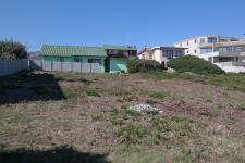 Front View of property in De Kelders