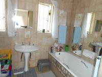 Main Bathroom - 6 square meters of property in Mont Lorraine AH