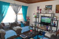 Lounges - 14 square meters of property in Saldanha