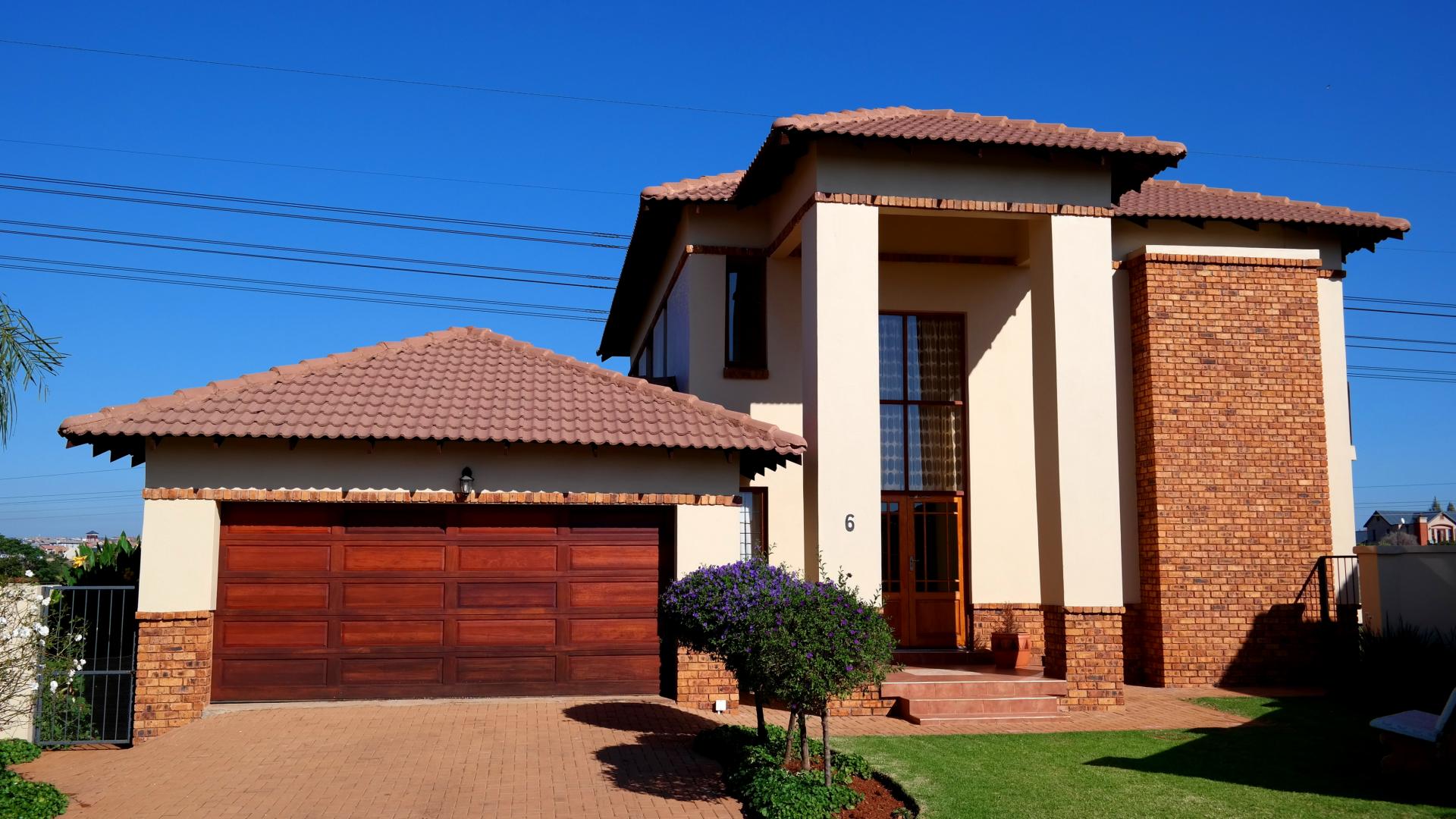 Front View of property in Midstream Estate