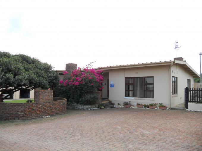 4 Bedroom House for Sale For Sale in Witsand - Private Sale - MR109140