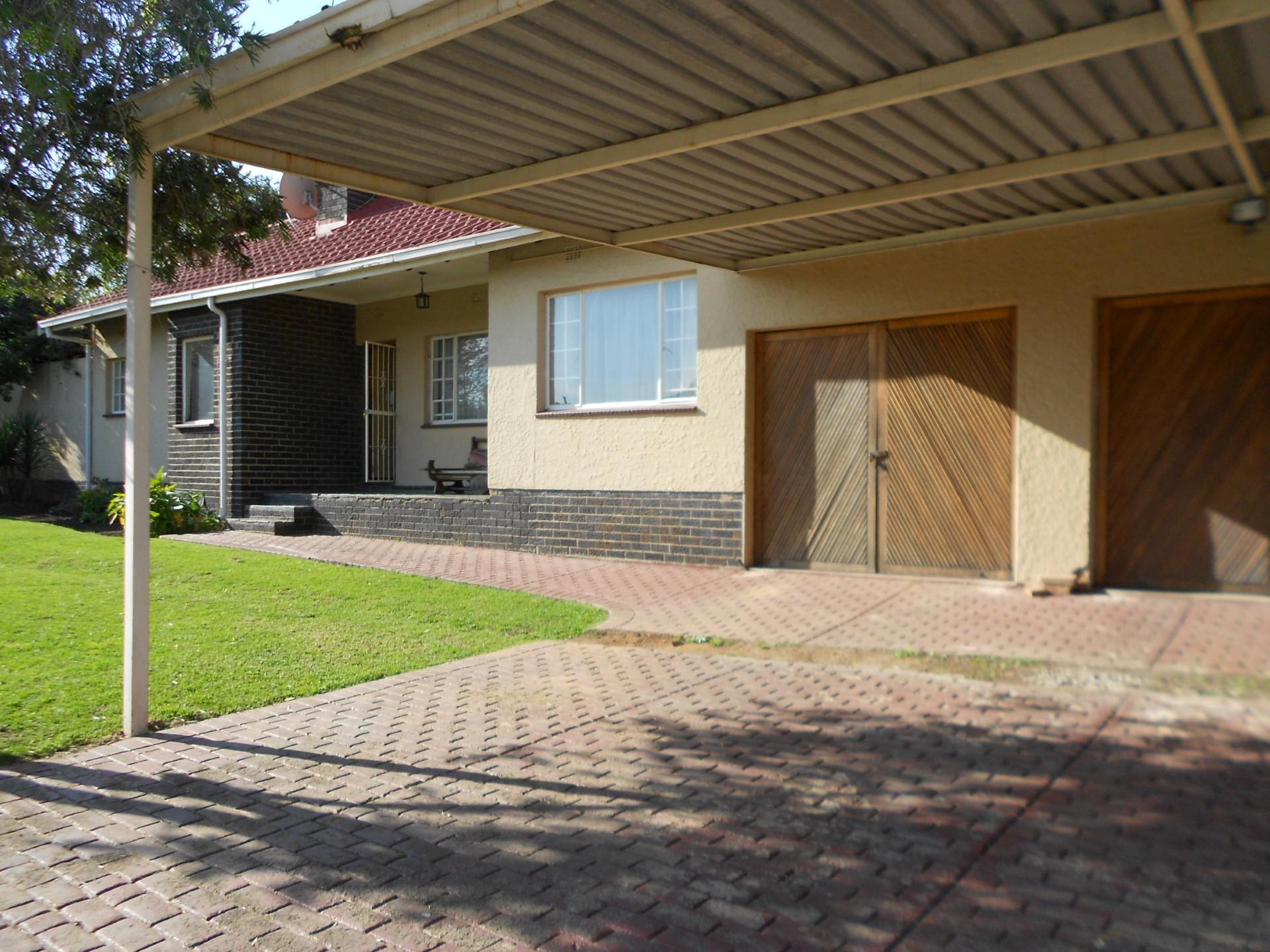 Front View of property in Birchleigh North