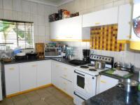 Kitchen - 14 square meters of property in Birchleigh North