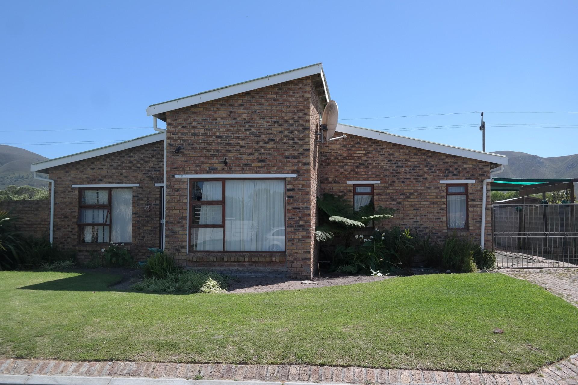 Front View of property in Franskraal