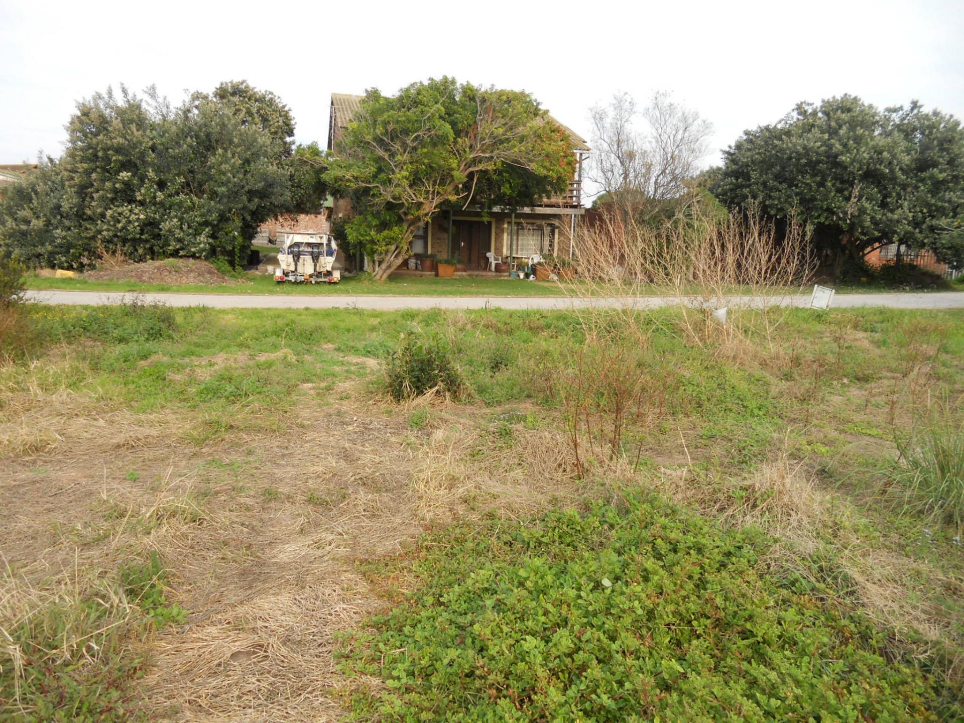 Front View of property in Boknes Strand