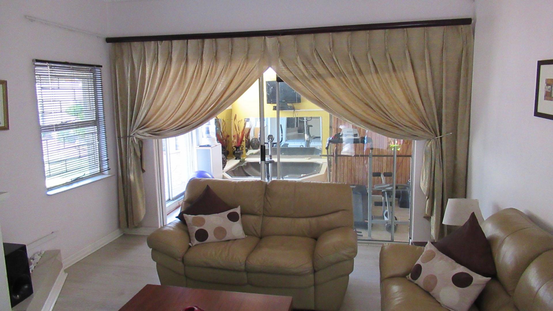 TV Room - 30 square meters of property in Kempton Park