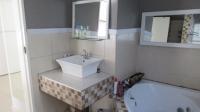 Main Bathroom - 9 square meters of property in Kempton Park