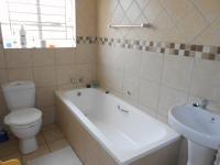 Bathroom 1 - 3 square meters of property in Kempton Park