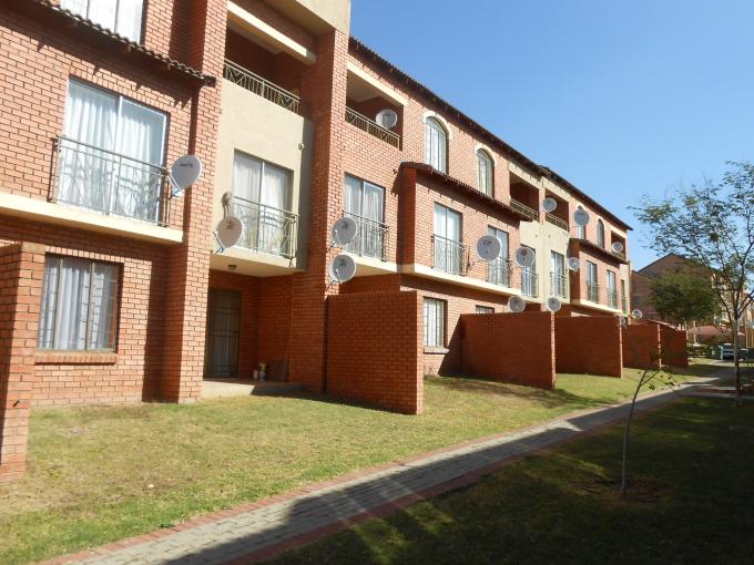 2 Bedroom Sectional Title for Sale For Sale in Karenpark - Private Sale - MR109354