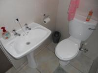 Bathroom 3+ - 18 square meters of property in Mossel Bay
