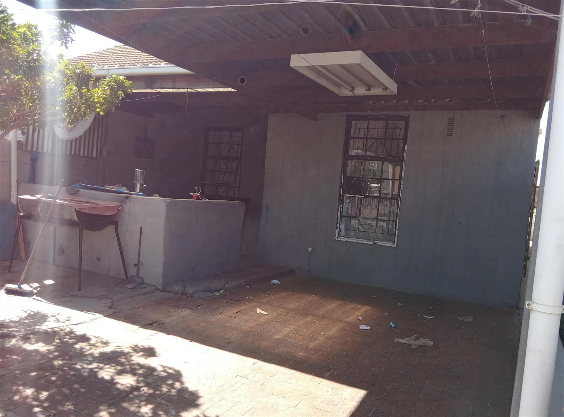 Front View of property in Mitchells Plain