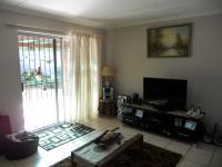 Lounges - 30 square meters of property in George East