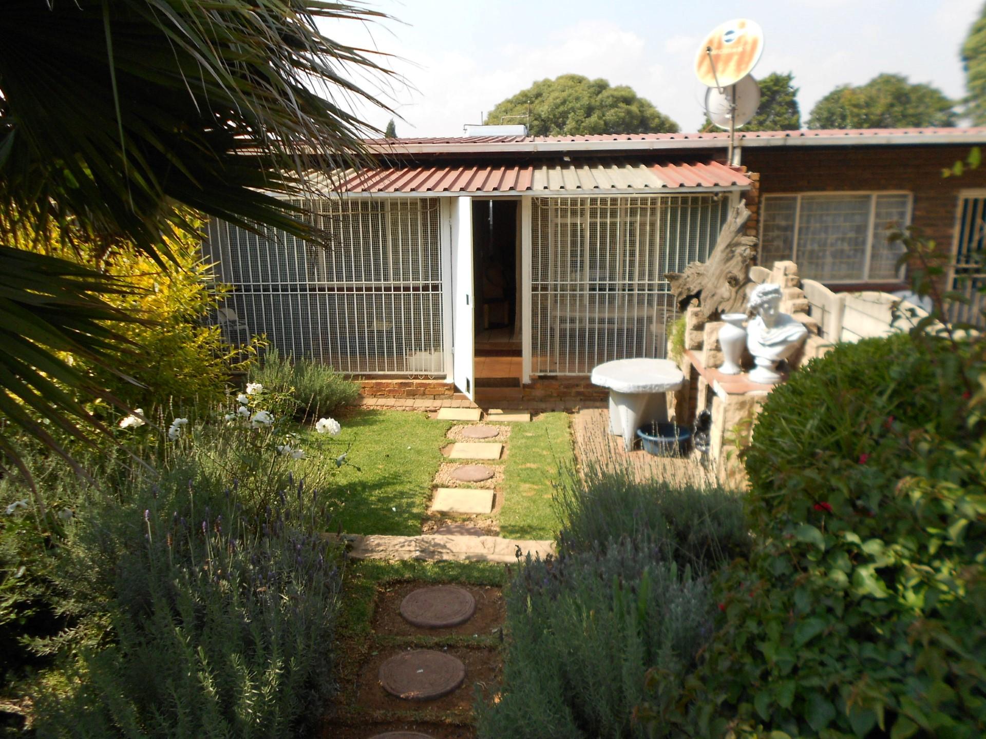 Front View of property in Kempton Park