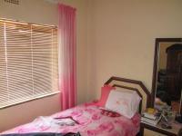 Bed Room 2 - 15 square meters of property in Eldorado Park AH