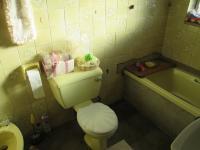 Main Bathroom - 5 square meters of property in Eldorado Park AH