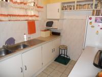 Kitchen - 6 square meters of property in Amanzimtoti 