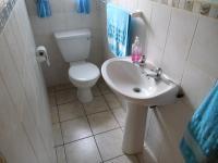 Bathroom 2 - 2 square meters of property in Jeffrey's Bay