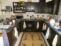 Kitchen - 22 square meters of property in Klein-Brakrivier