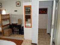 Bed Room 1 - 30 square meters of property in Walmer