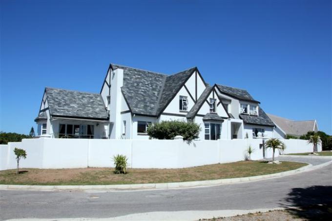 4 Bedroom House for Sale For Sale in St Francis Bay - Private Sale - MR110214