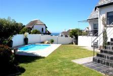 Garden of property in St Francis Bay