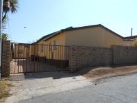 4 Bedroom 2 Bathroom Cluster for Sale for sale in Sophiatown