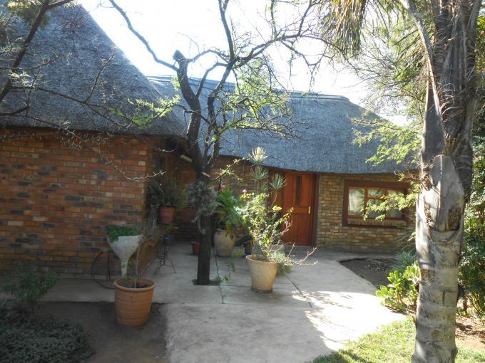 Smallholding for Sale For Sale in Pretoria North - Home Sell - MR110315