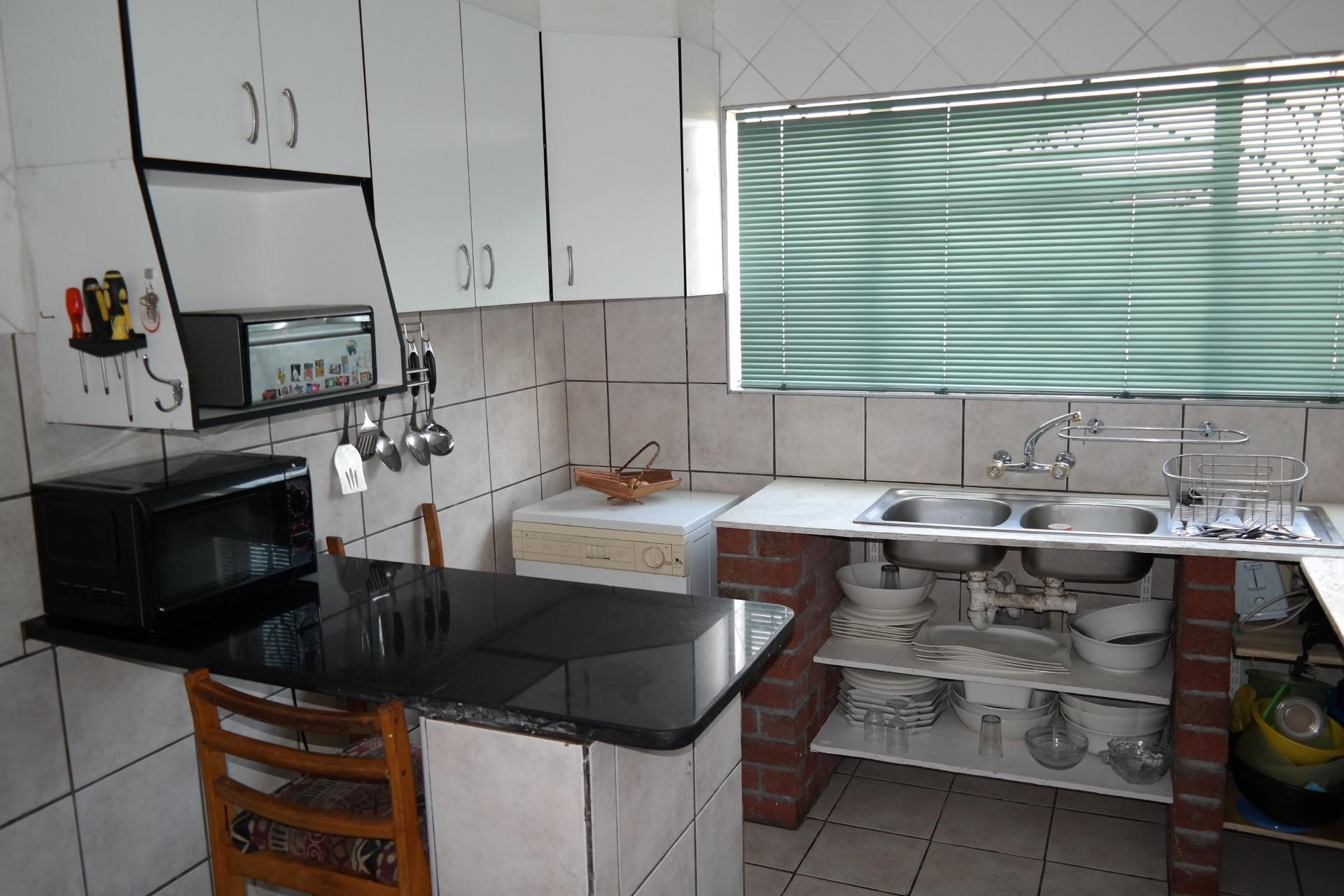 Kitchen - 14 square meters of property in Nooitgedacht