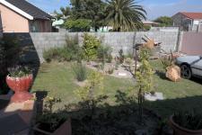 Garden of property in Nooitgedacht