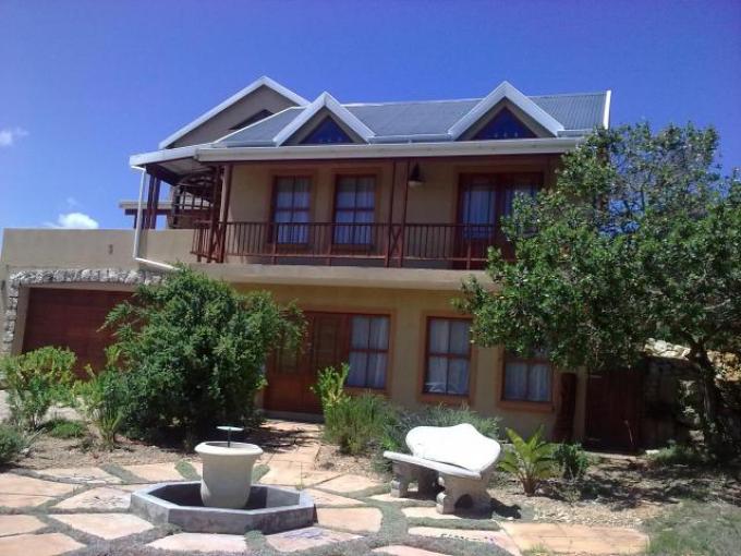 4 Bedroom House for Sale For Sale in Stilbaai (Still Bay) - Private Sale - MR110394