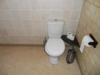 Bathroom 3+ - 7 square meters of property in Port Elizabeth Central