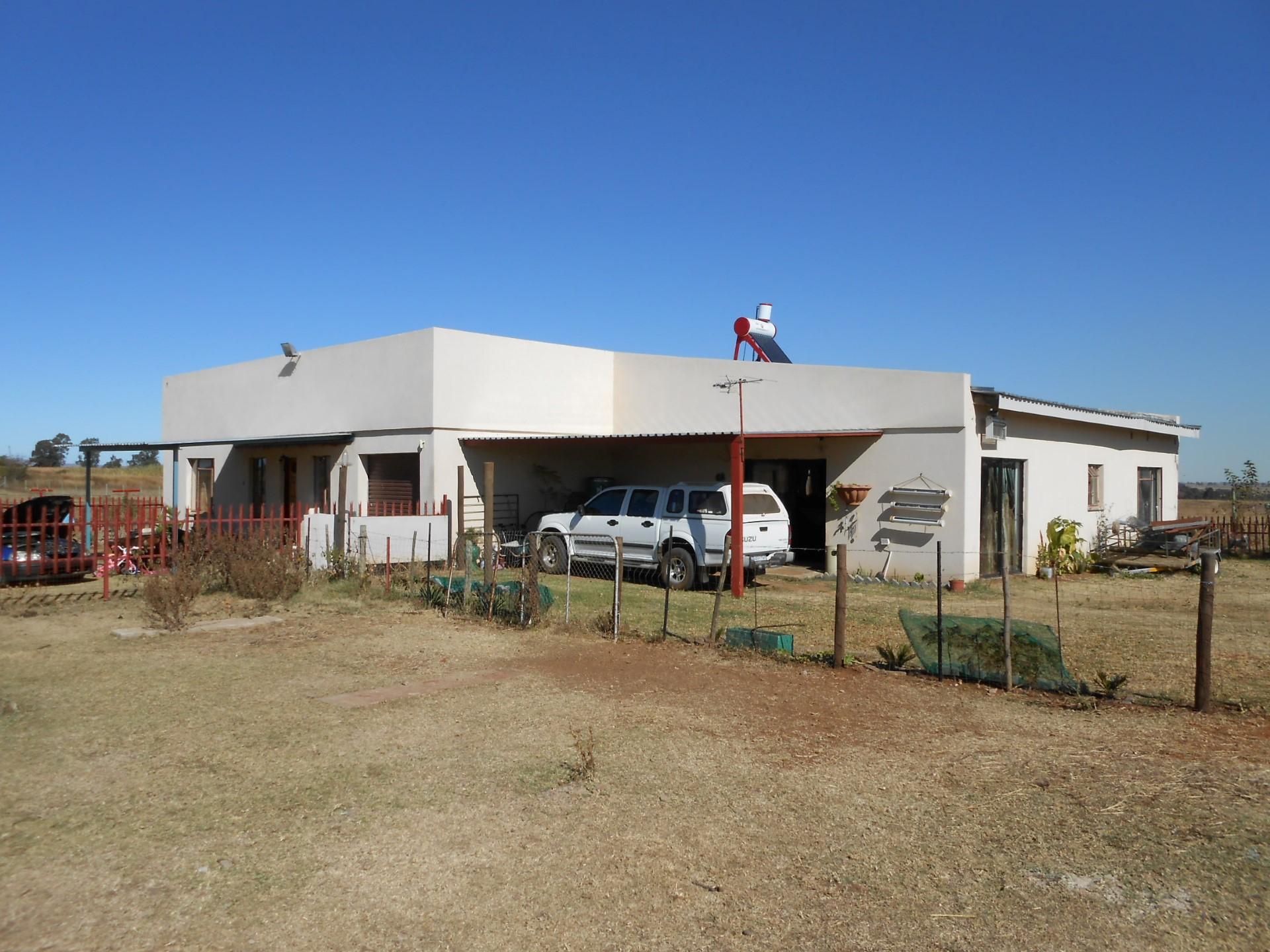 Front View of property in Helderstrome AH