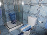 Main Bathroom - 15 square meters of property in Helderstrome AH