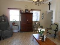 Lounges - 37 square meters of property in Brakpan