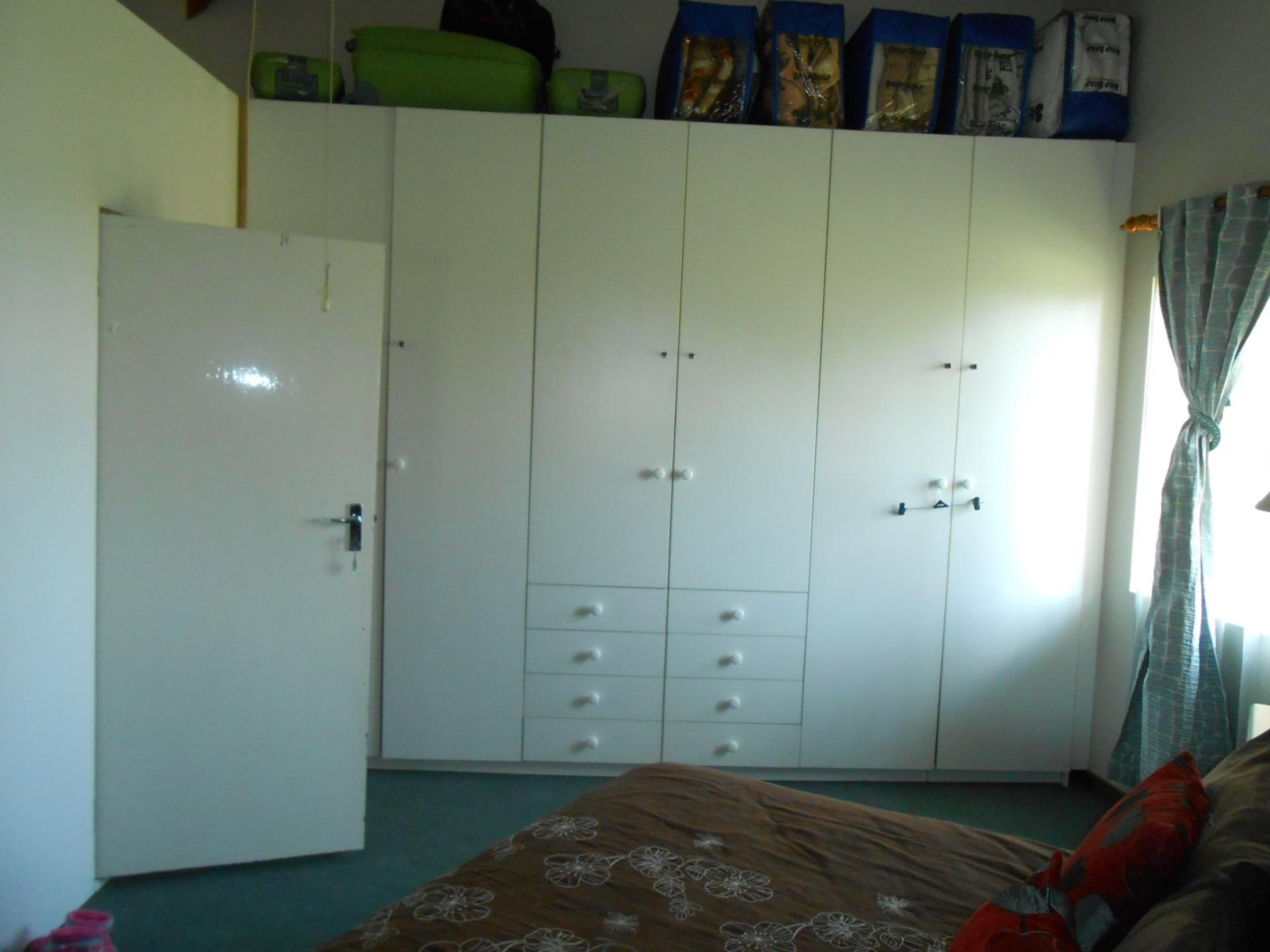 Bed Room 1 - 15 square meters of property in Glen Austin AH (Midrand)