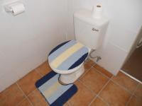 Main Bathroom - 7 square meters of property in Brenton on Lake (Lake Brenton)