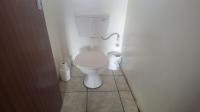 Bathroom 2 of property in Klippoortjie AH