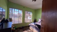 Bed Room 2 - 17 square meters of property in Klippoortjie AH