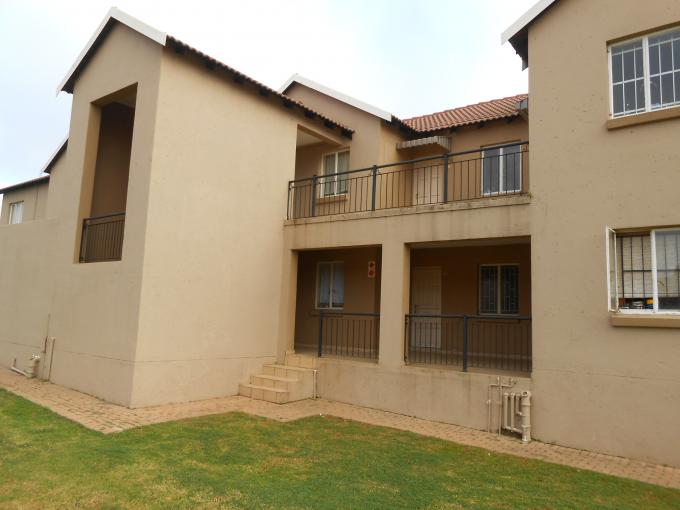 1 Bedroom Sectional Title for Sale For Sale in Ruimsig - Private Sale - MR110860