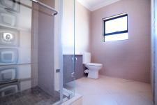 Bathroom 2 - 5 square meters of property in The Wilds Estate