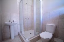 Bathroom 3+ - 13 square meters of property in The Wilds Estate