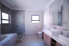 Bathroom 1 - 8 square meters of property in The Wilds Estate