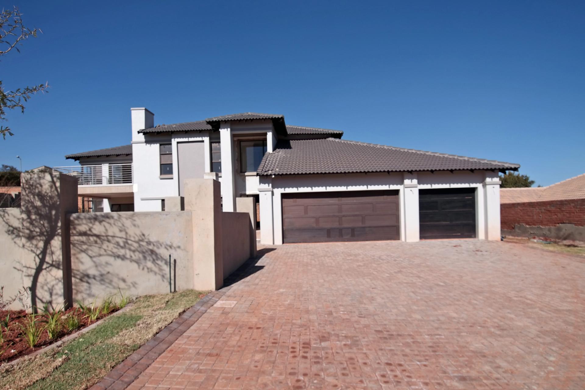 Front View of property in The Wilds Estate